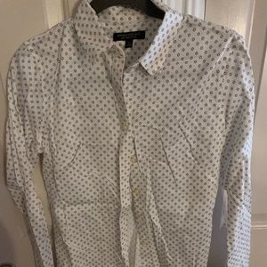 Banana Republic Women's Long Sleeve Button Down Shirt~White & Black~Size 10